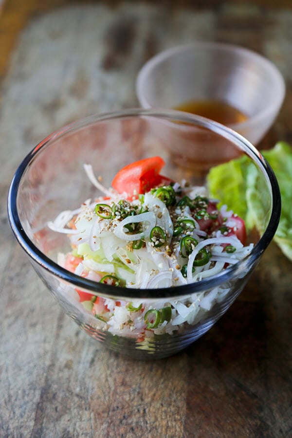 dressing-a-salad-600web