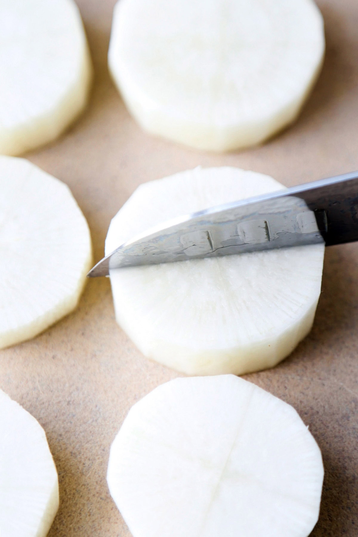 sliced daikon radish