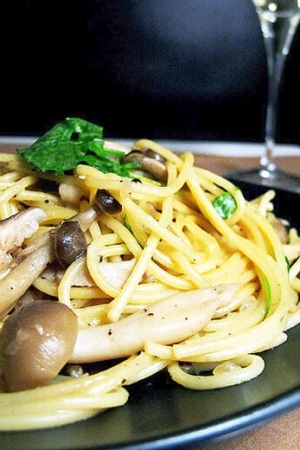 Plate of spaghetti with mushrooms