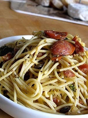 bowl of spaghetti carbonara