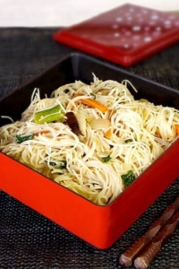 japanese rice noodle stir fry