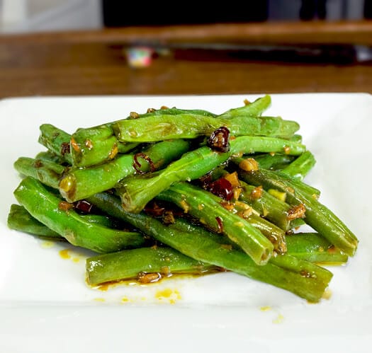 Green beans with chilies