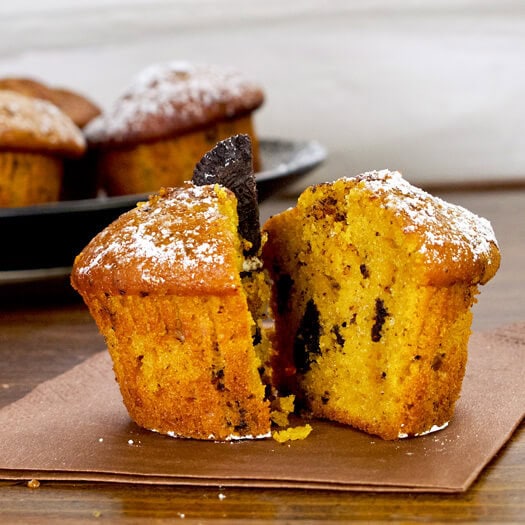 pumpkin muffins with powdered sugar