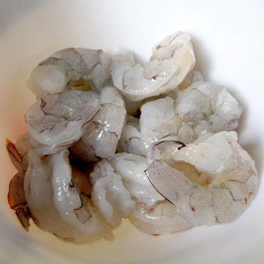 Peeled and de-veined large shrimps