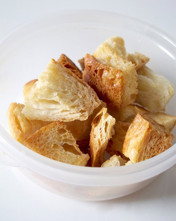 crouton bread