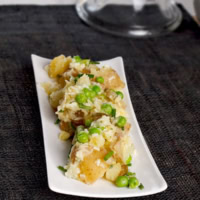 small potatoes with green peas