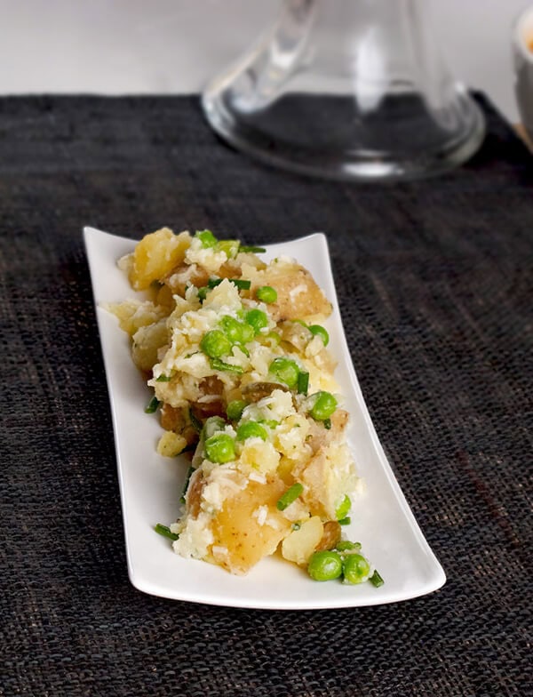 small potatoes with green peas