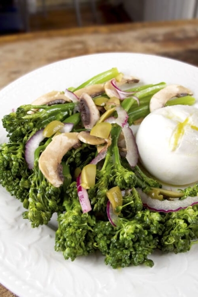 broccolini salad with burrata cheese