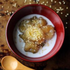 Sweet bananas with coconut milk