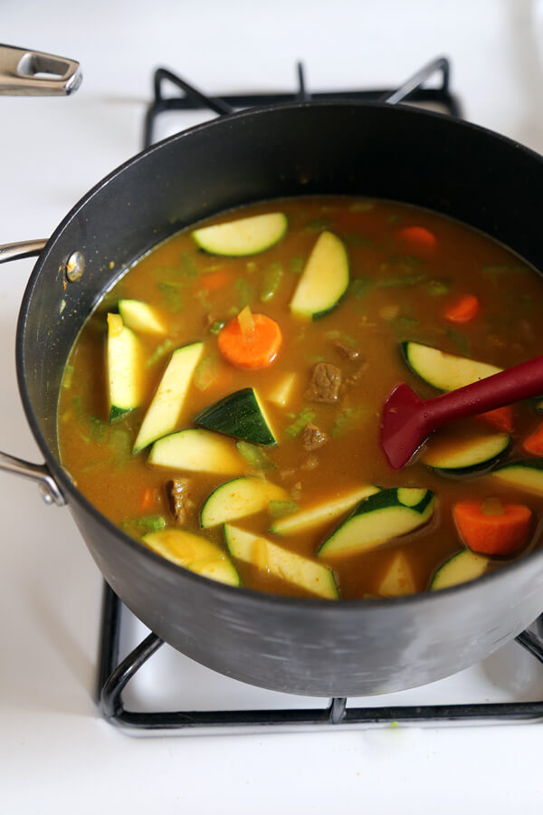 curry-stewing