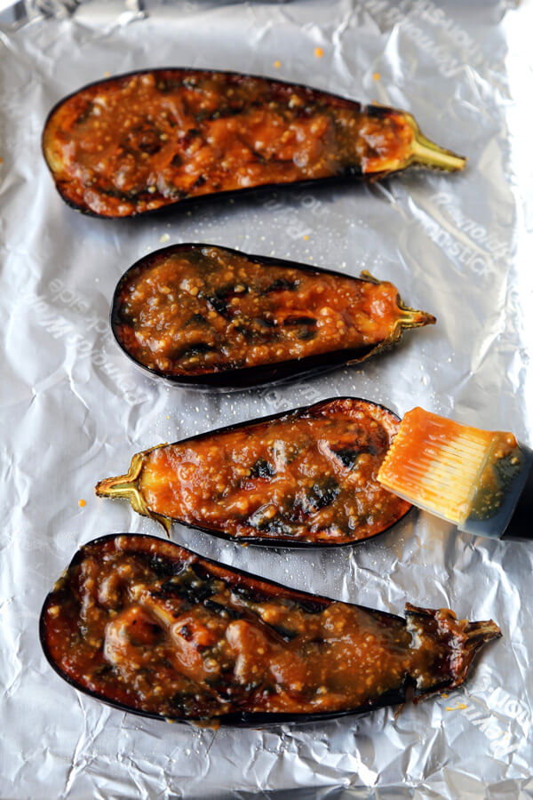 Nasu Dengaku - A traditional Japanese broiled eggplant recipe you will fall in love with! Tender eggplant brushed with a sweet miso glaze ready in 15 minutes. eggplant recipes, Japanese dinner recipes, healthy vegetarian recipes, miso recipes | pickledplum.com