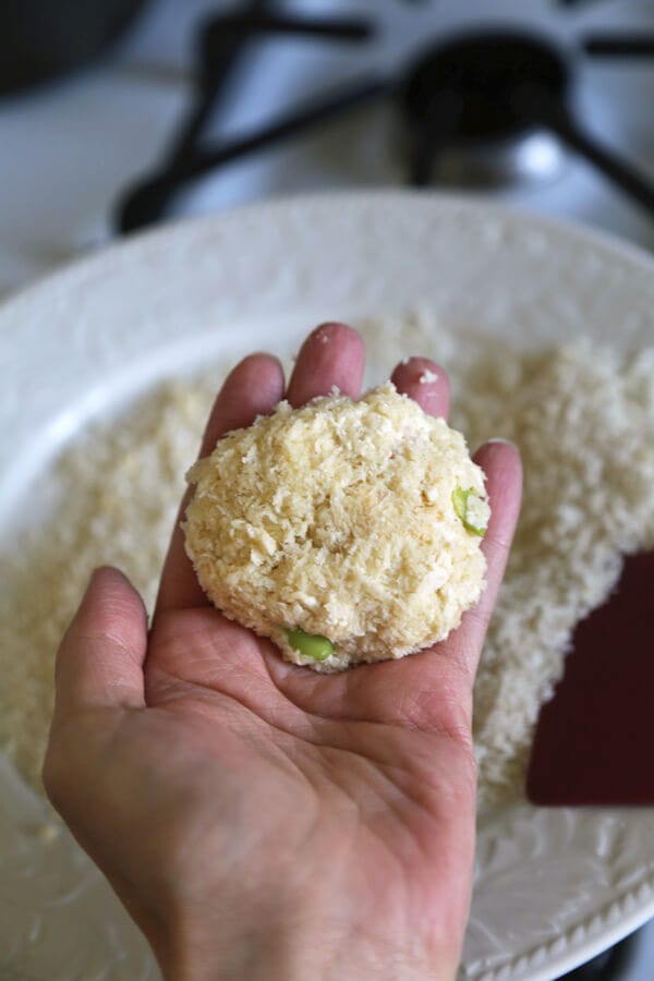 shaping-tofu-cakes