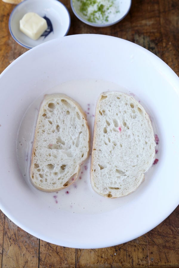 bread-in-coconut-milk