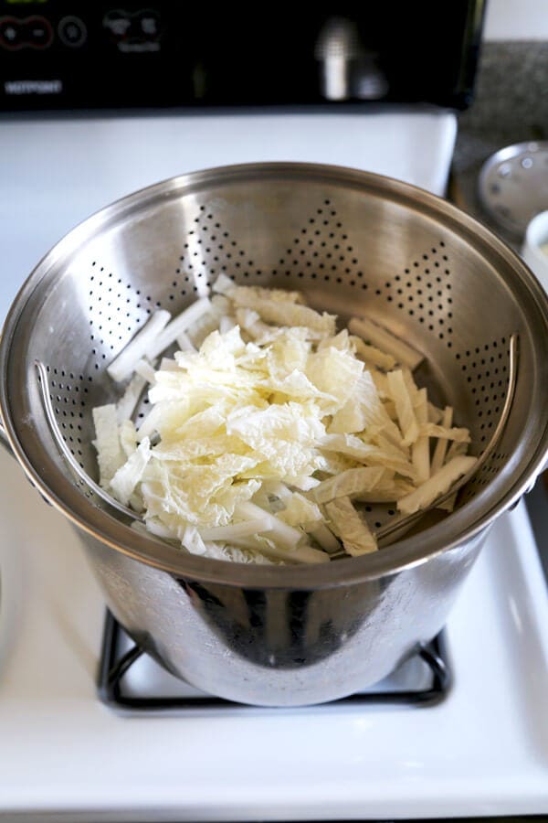 cabbage-steam-tray