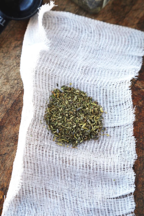 herbes-de-prov-in-cloth