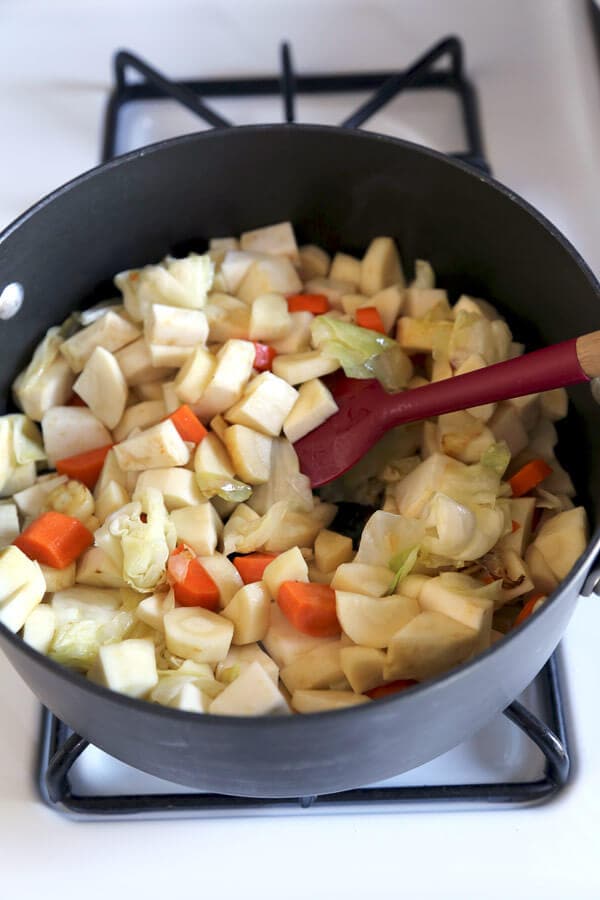 veggies-in-pot