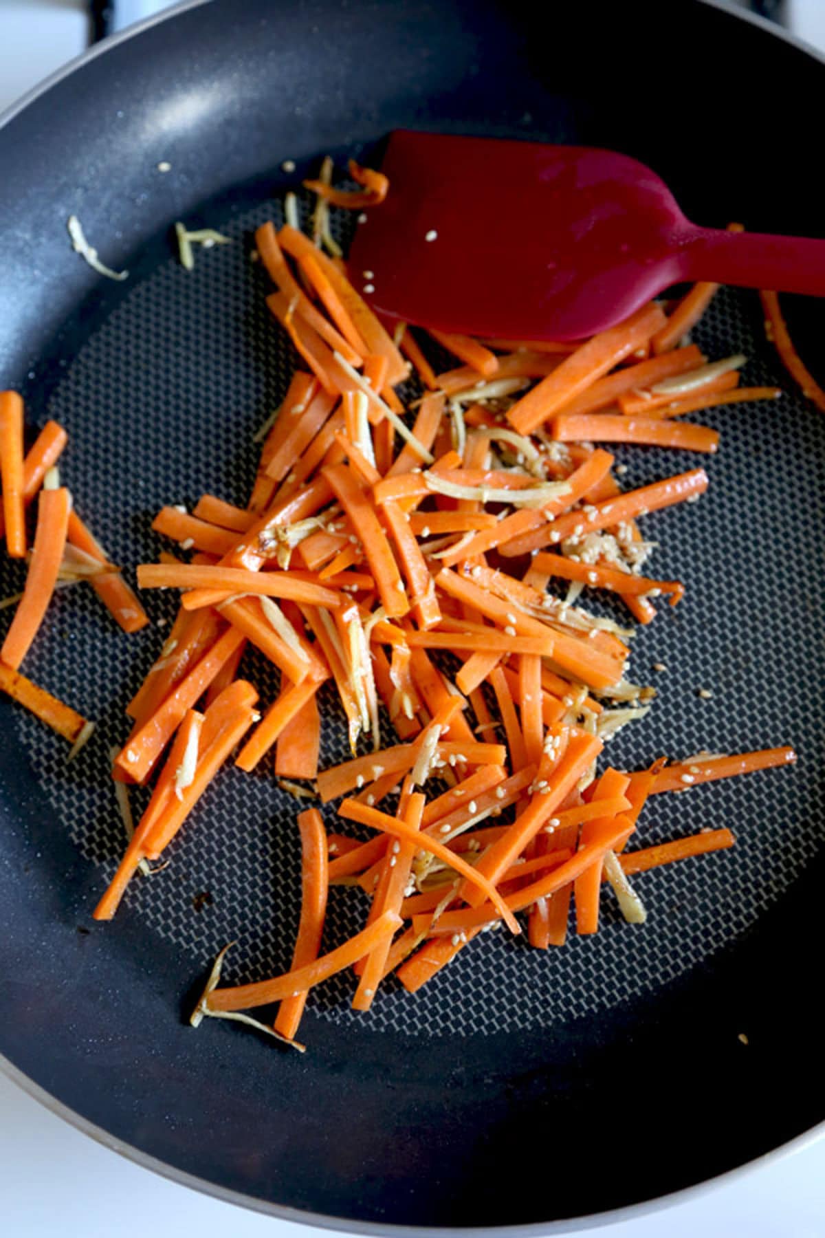 sliced carrots