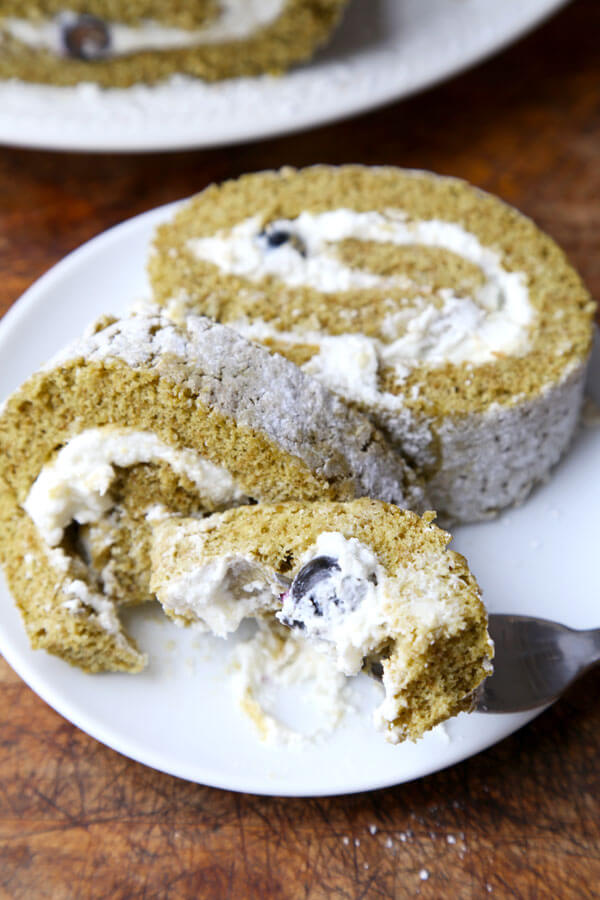 Matcha Roll Cake with Fresh Blueberries