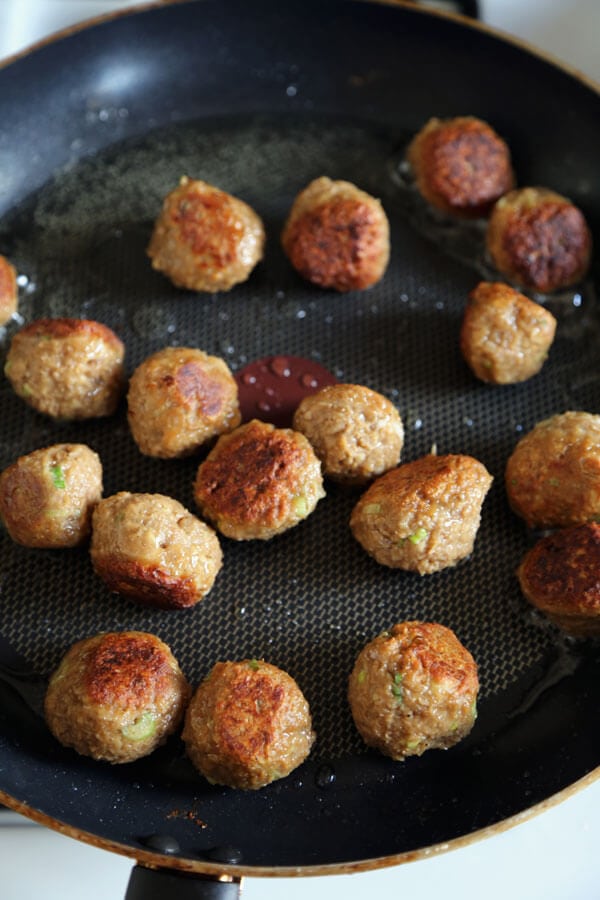 veggie-meatballs-in-pan