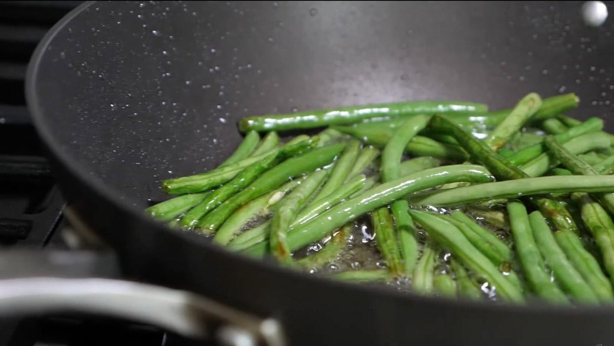 Chinese green beans pan fried in oil