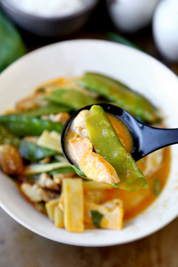 Easy Thai Red Curry Recipe - Pickled Plum Food And Drinks