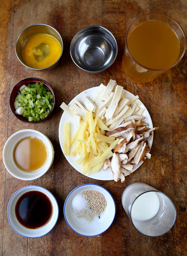 Ingredients for hot and sour soup 