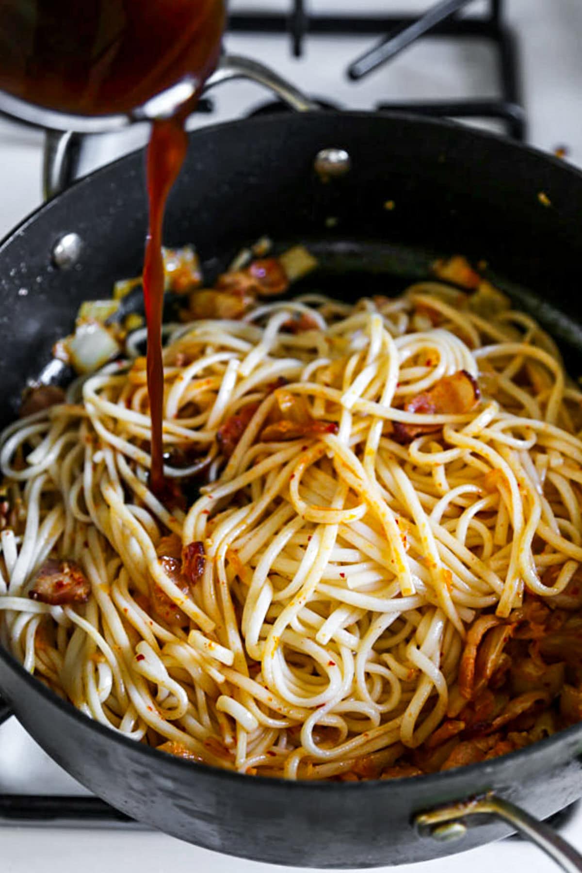 udon noodles with kimchi sauce