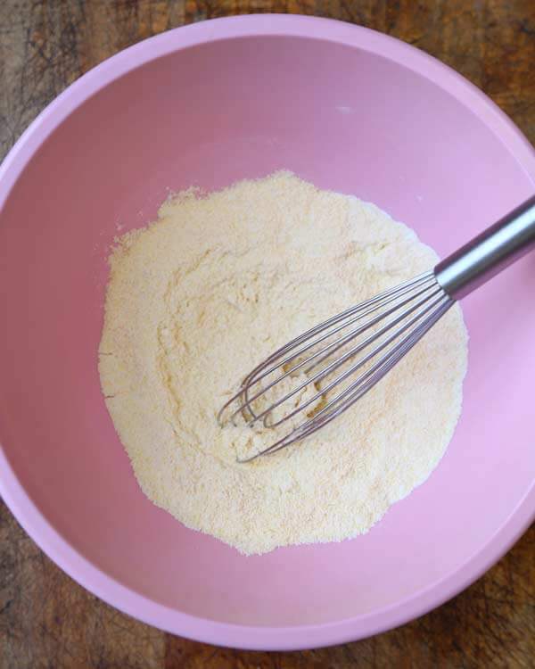 whisked-dry-ingredients