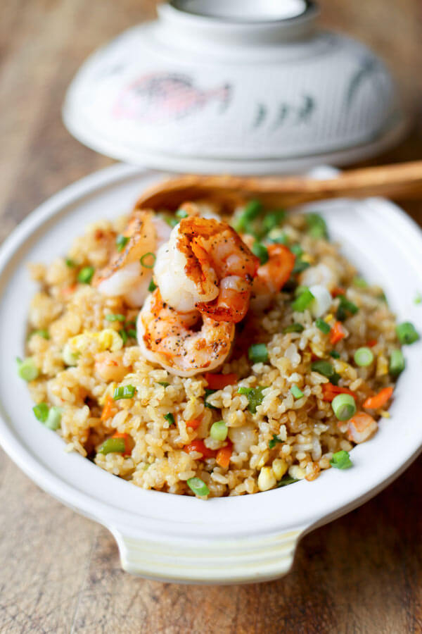 Easy shrimp fried rice recipe - Ready in less than 15 minutes and with delicately sweet, savory and briny flavors. This beats takeout any day! Simple, Healthy | pickledplum.com