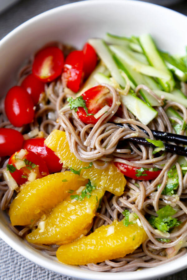 A healthy and cleansing soba noodle salad with pops of citrus, sweetness and tanginess. Addictive and ready in only 15 minutes! The best!