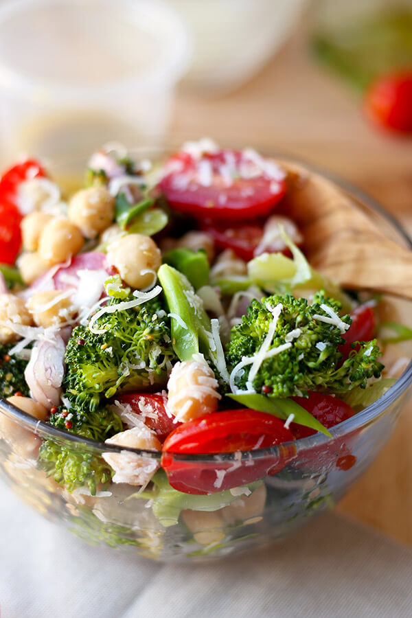 broccoli-and-chickpea-salad-4OPTM