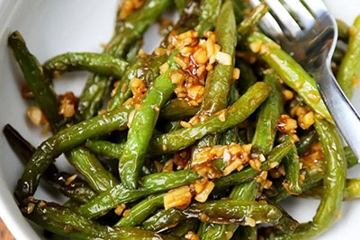 Dry-Fried Green Beans With Garlic Sauce