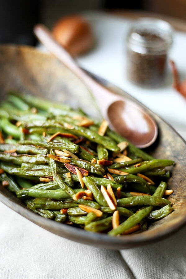 French Broiled Green Beans Almondine