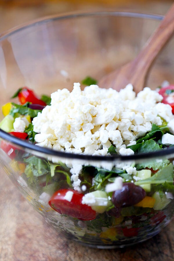 Greek Pasta Salad - This is a light, refreshing and tangy Greek pasta salad recipe packed with veggies for a wholesome meal! Ready in 25 minutes from start to finish. Recipe, salad, side, main, healthy, easy | pickledplum.com