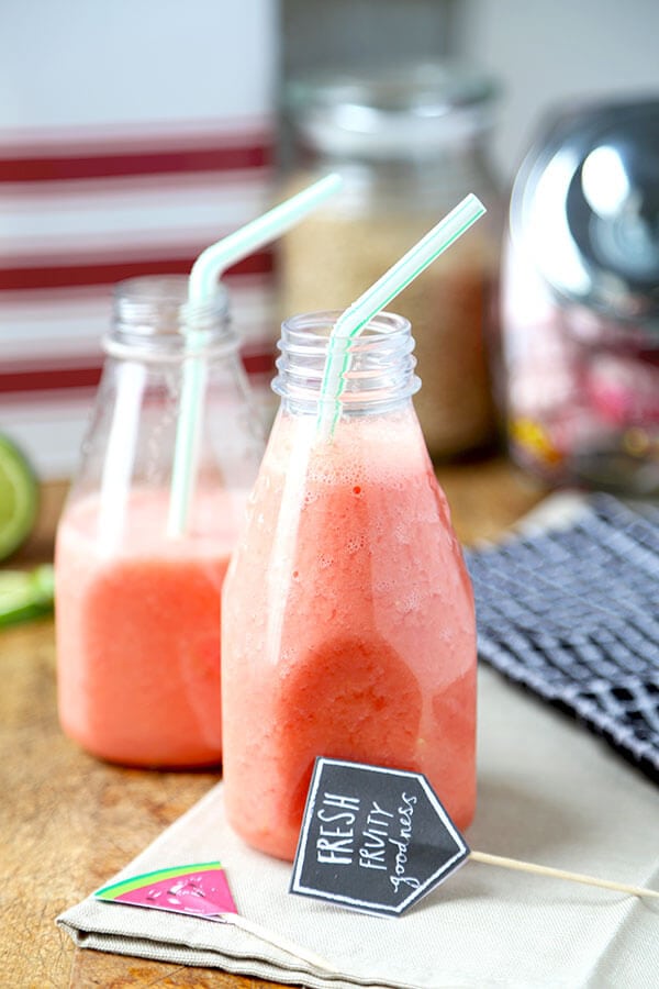 Watermelon Smoothie - This watermelon smoothie is the perfect drink to cool you down! Sweet, tart and refreshing, it's the yummiest drink you'll have this summer! Ready in 5 minutes. Recipe, drinks, healthy, gluten free, shake, smoothie, fruit juice | pickledplum.com