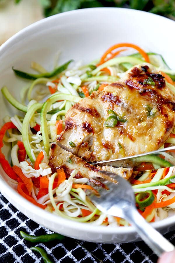 Thai Chicken Zoodles - A smoky, grilled Thai Chicken Zoodles Recipe that has lean protein, spiralized veggies and loads of flavor! This light, healthy recipe is ready in 23 minutes from start to finish. Recipe, healthy, zoodles, gluten free, main, dinner, light | pickledplum.com