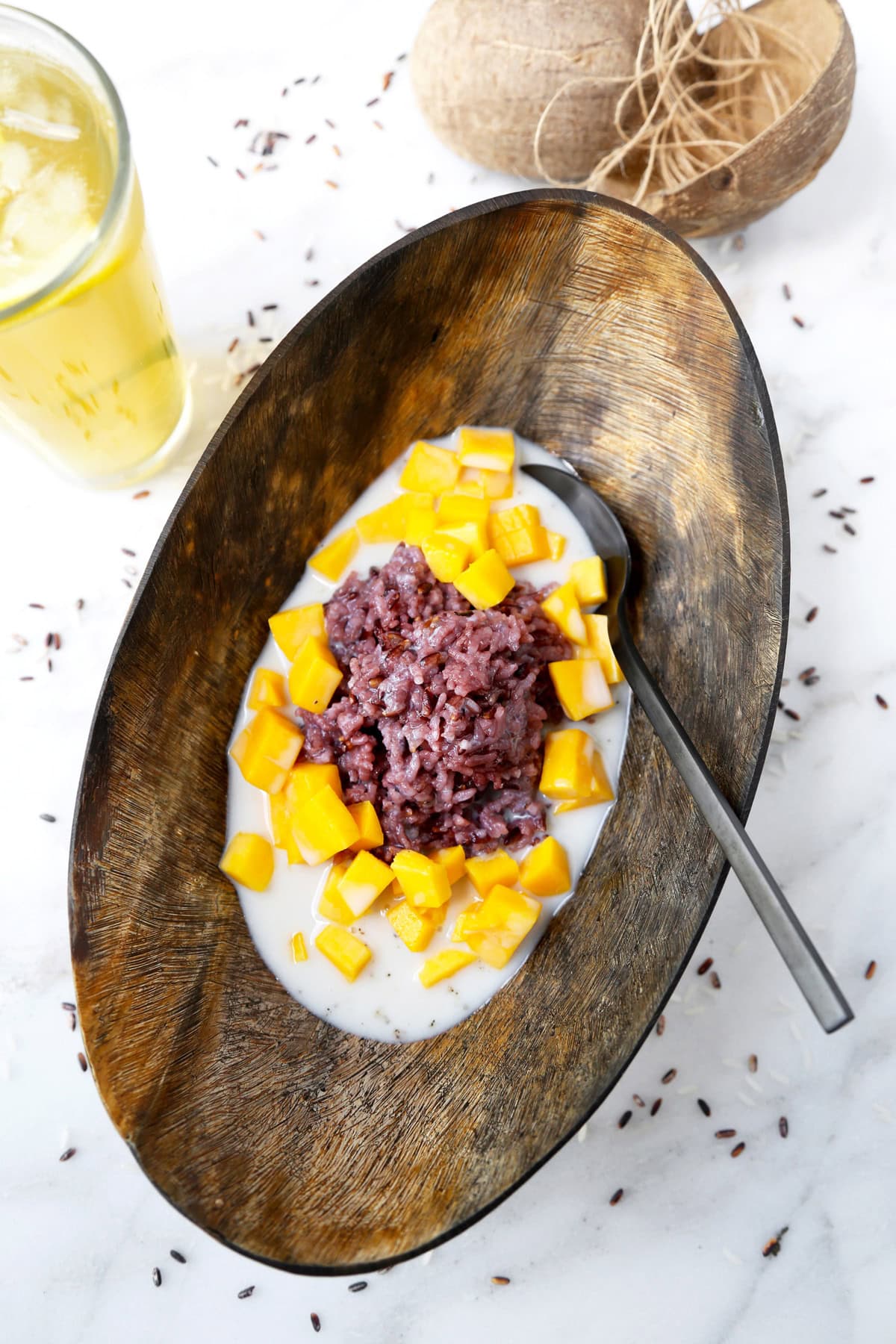 coconut milk rice - a Thai mango sticky rice recipe that's sweet, fruity, and beautiful! #thaifood #stickyrice #mangosticky rice