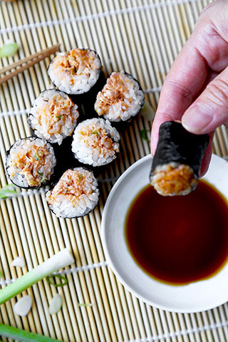 Homemade Spicy Tuna Rolls - Simple and Delicious Sushi Recipe
