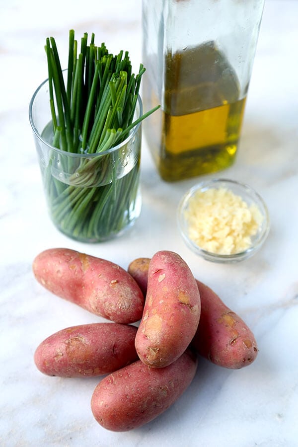 ingredients-for-smashed-red-potatoes