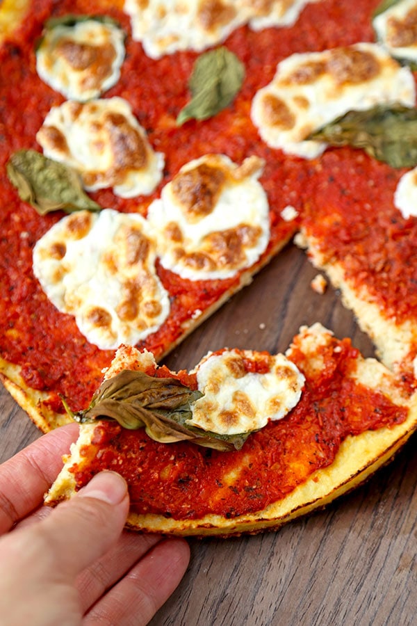 Gluten Free Cauliflower Pizza Crust Alla Margherita - A delicious Cauliflower Pizza Crust Alla Margherita Recipe that tastes just like a pizza-pie from your favorite pizzeria. Gluten Free and ready in 35 minutes! Recipe, gluten free, snack, pizza, healthy, Super Bowl | pickledplum.com