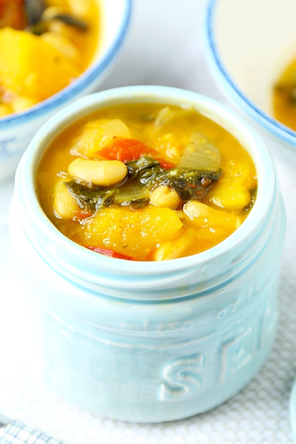 Slow Cooker Vegetable Soup - Food Dolls