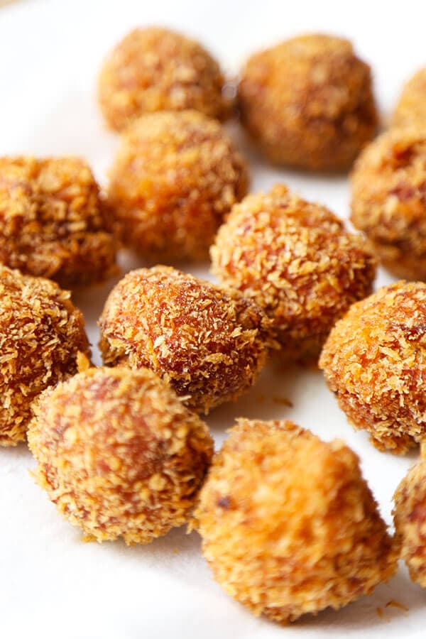 Sweet Potato Croquettes Recipe- These perfectly crunchy, creamy Sweet Potato Croquettes are loaded with healthy ingredients, but tastes like an indulgent, full-flavor dessert bomb! Recipe, dessert, sweet potato, snack, Thanksgiving, Christmas | pickledplum.com