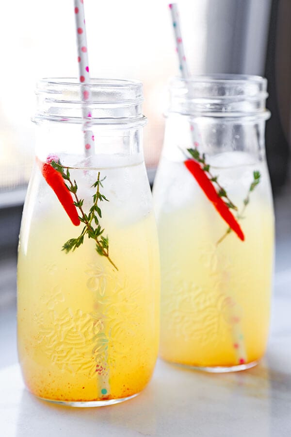 Lemon And Lime Energy Tonic - This lemon and lime energy tonic is the perfect mid afternoon pick up for a post-lunch dip! Recipe, drinks, healthy, citrus, tonic | pickledplum.com