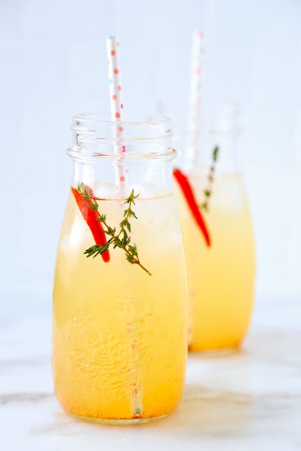 Lemon And Lime Energy Tonic - This lemon and lime energy tonic is the perfect mid afternoon pick up for a post-lunch dip! Recipe, drinks, healthy, citrus, tonic | pickledplum.com