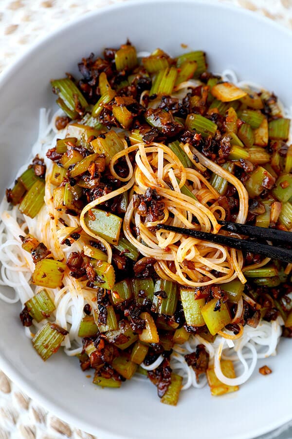 vegan spicy Sichuan noodles