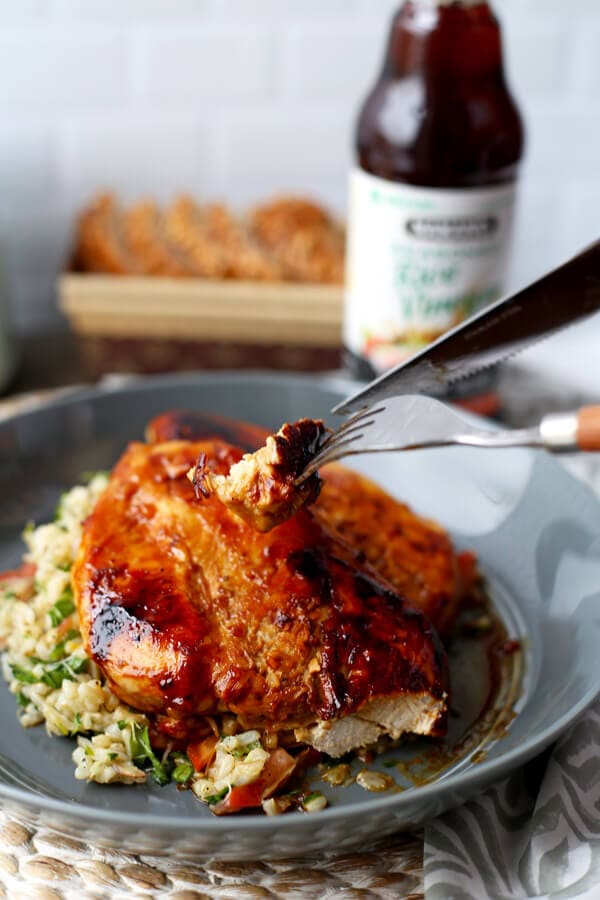 Balsamic Chicken - Wow! This balsamic chicken recipe yields the most tender and juicy breasts glazed with a sweet and acidic sauce. All you need are 7 ingredients, 2 hours to marinate and 15 minutes to cook. Recipe, healthy chicken recipes, chicken dinners, easy dinner recipes, fancy recipes, top recipes from food experts | pickledplum.com