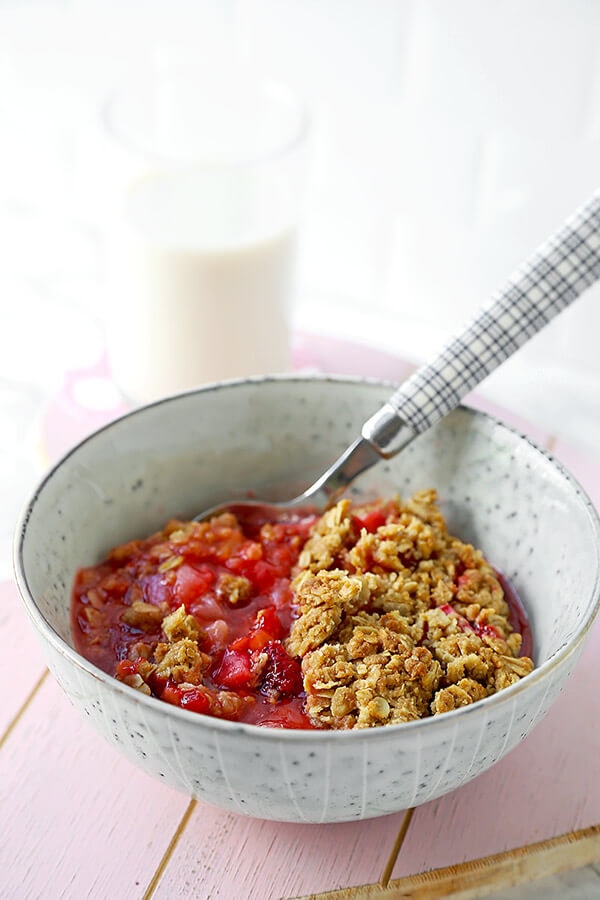 strawberry-rhubarb-crisp-1optm