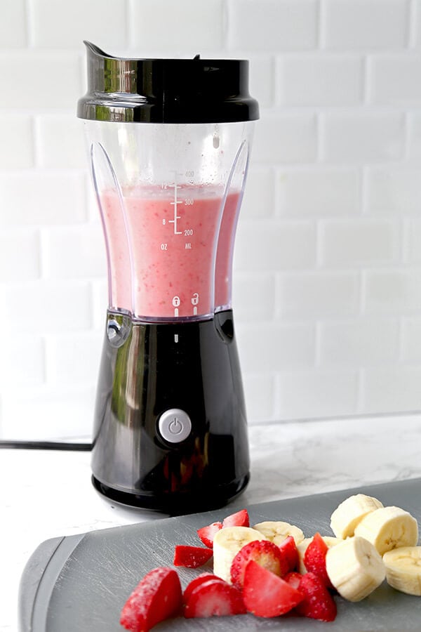 strawberry-banana-smoothie-blended