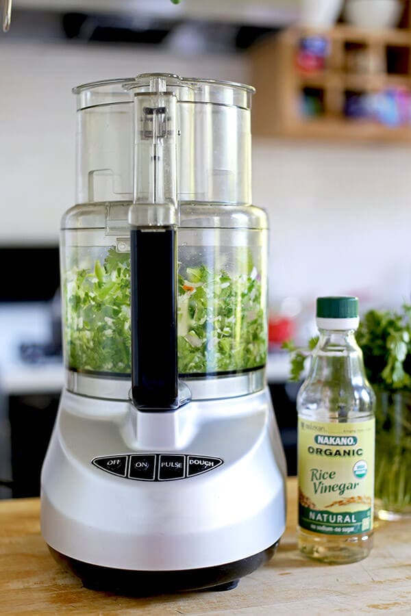 rice-vinegar-and-blender-600