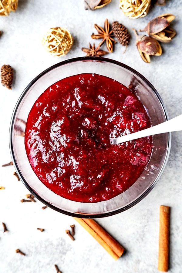 Cranberry Relish - Homemade cranberry relish requires few ingredients and little time and effort to make. It's also healthier, tastier and much prettier!  Cranberry orange relish, easy cranberry relish recipes, healthy and easy holiday recipe, Thanksgiving, Christmas, cranberry sauce | pickledplum.com